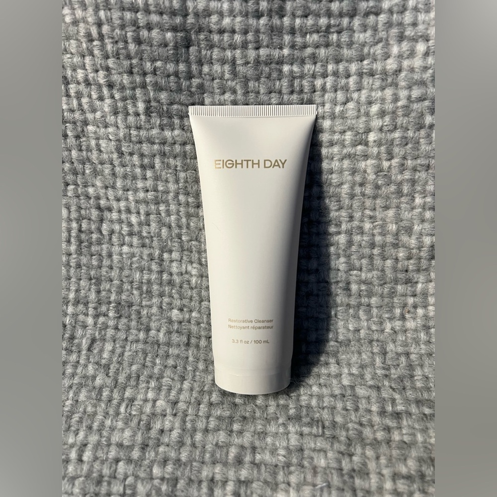 Eighth Day: Restorative Cleanser (100ml)